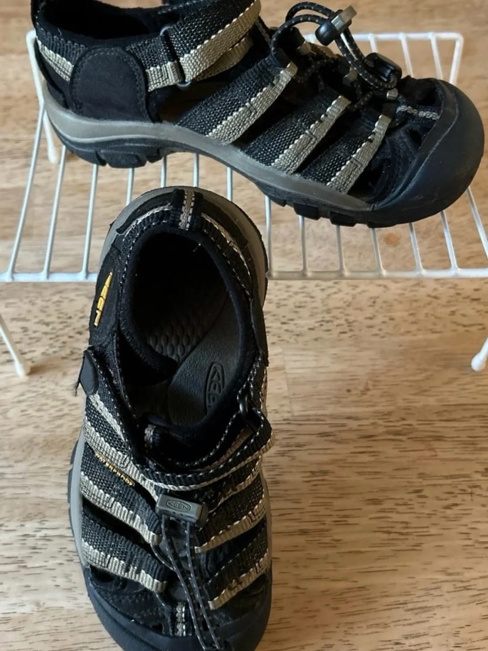 Keen Sandals for Kids, Size 1, Color Black, Olive Green, Gently used.
